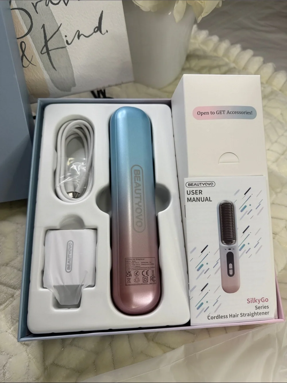 Beautyovo Travel SilkiGo Cordless Hair Straightener